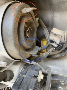 車のヘッドライトはDIYで交換できるの?