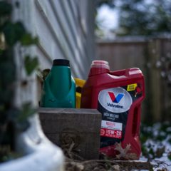 車のオイル交換は自分でできるの？必要な道具や手順まとめ！