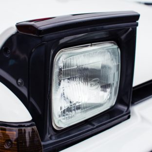 初心者の方も是非チャレンジ!車のヘッドライトバルブは自分で交換できるの?