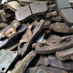 ディスクブレーキピストンツールはどんな工具？使い方や注意点まとめ