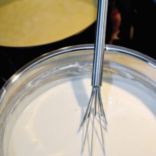 【工具の豆知識】攪拌機とは？攪拌機の特徴と使い方のまとめ