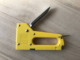 タッカー・エアータッカーってどんな工具