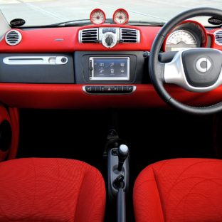 おすすめのカー用品はこれだ！車好きの店長がおすすめするカー用品10選！