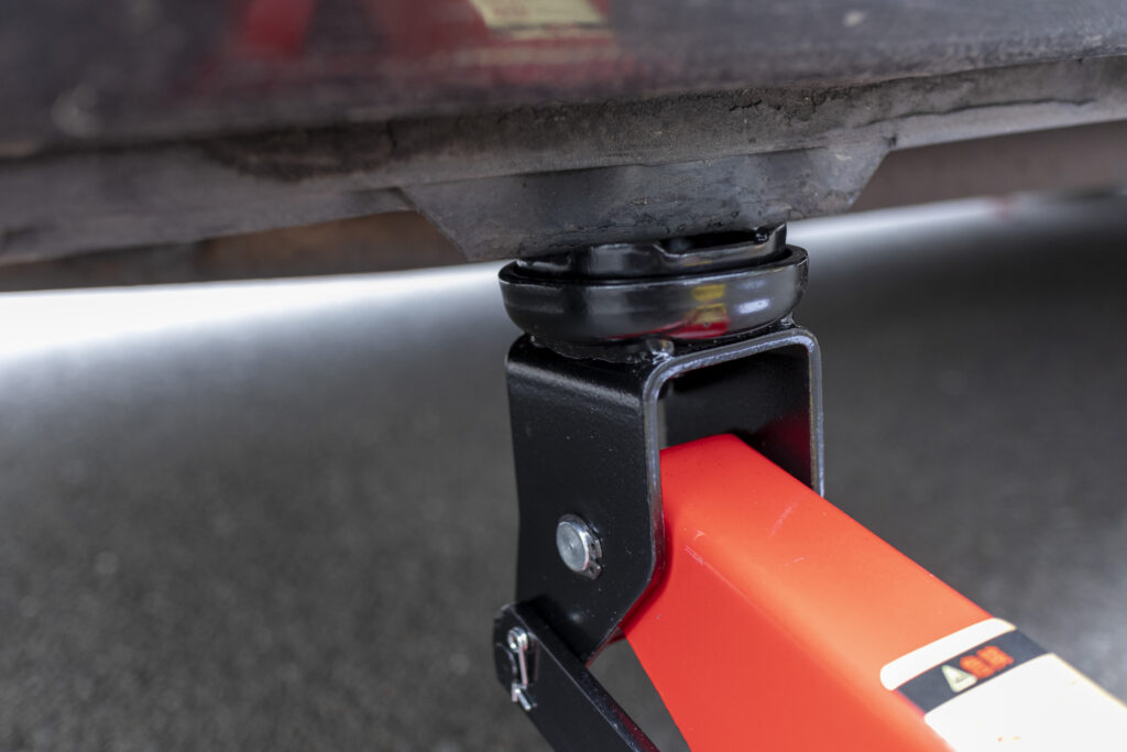 ジャッキ 使い方 注意点