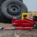 ジャッキ　使い方　注意点