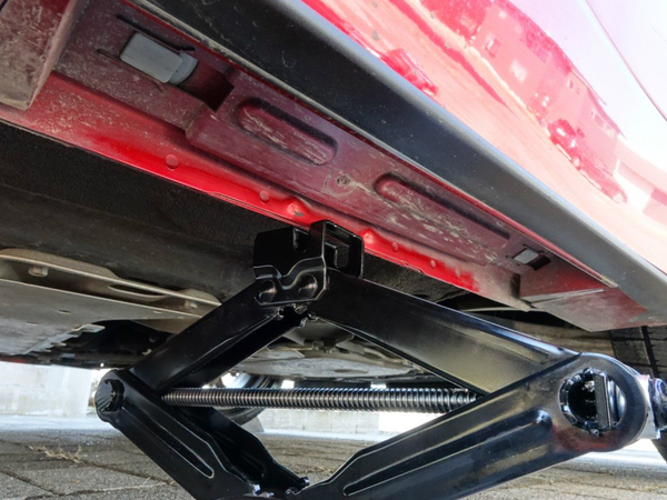 ジャッキ 使い方 注意点ジャッキ 使い方 注意点