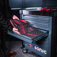 現役自動車ディーラーがおすすめする工具箱の種類とは？