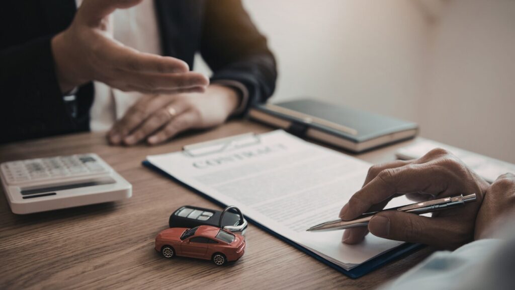 自動車保険一括見積もりは危険？メリット・デメリットを解説