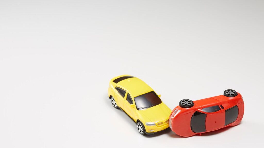 安い自動車保険で後悔する人の共通点と失敗しない選び方とは？