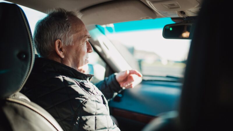 人身傷害と搭乗者傷害の違いとは?保険金の仕組みを分かりやすく解説