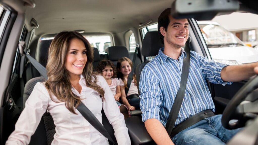 家族で車を使う場合の保険設定｜名義と補償の考え方