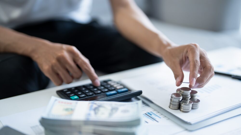 お金が貯まる人の車の選び方