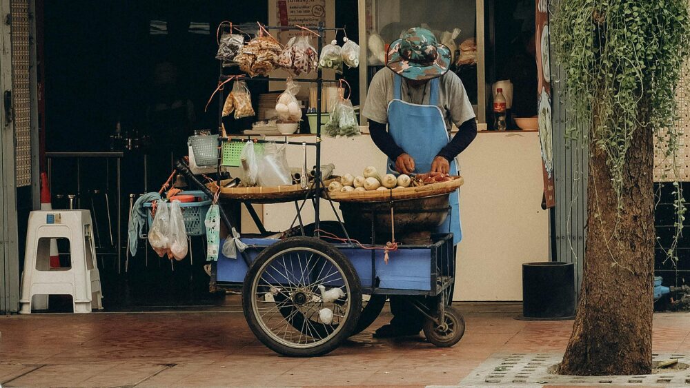 車に縛られない生き方を選ぶ人が増えている理由とカーリースという新しい選択肢！