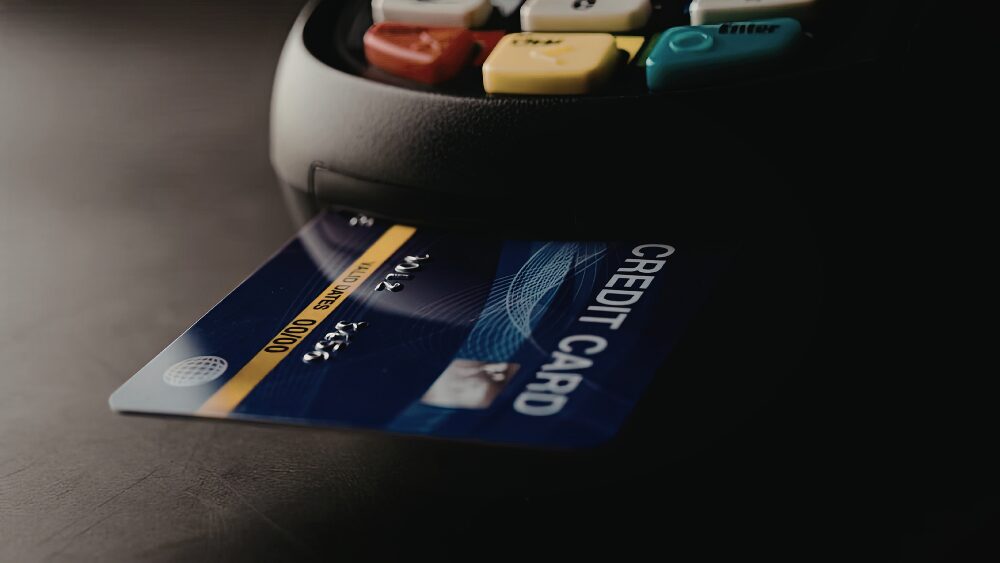 車で生活が苦しくなる人の共通点とは?維持費・ローンの見直し方