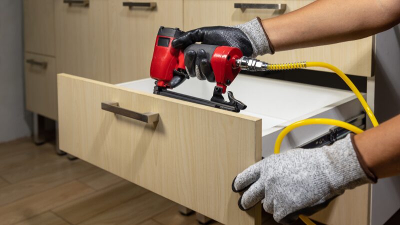 インパクトドライバーは必要？ドリルドライバーとの違いも解説