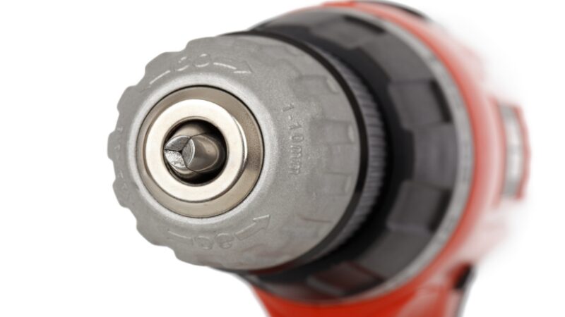 電動ドリルと振動ドリルの違いとは？初心者向けに解説